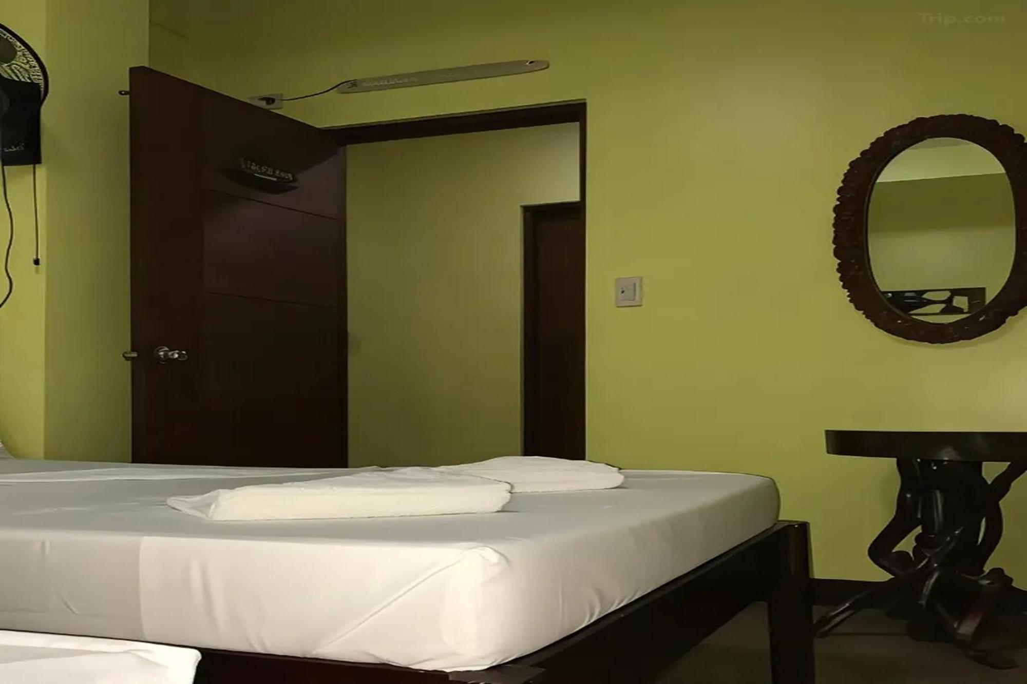 Luis Bay Travellers Lodge Coron Exteriér fotografie